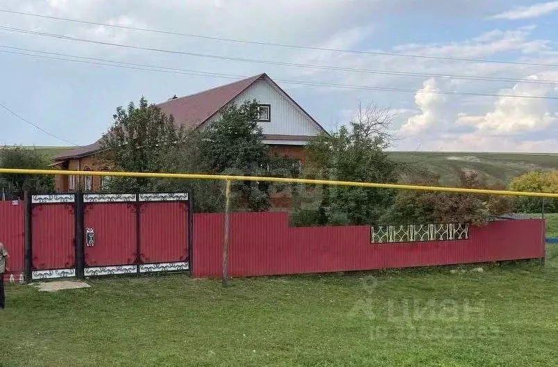 Дом в Татарстан, Кукморский район, Ядыгерьское с/пос, д. ... - Фото 1