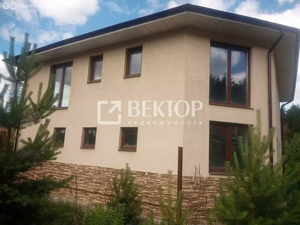 Дом в Красный Бор, 2-й Цветочный проезд, 5 (180 м) - Фото 1