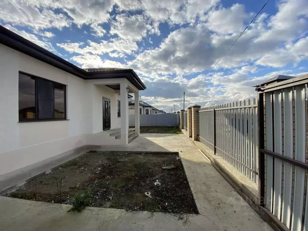 Дом в Краснодарский край, Крымск ул. Виктории (130 м) - Фото 1