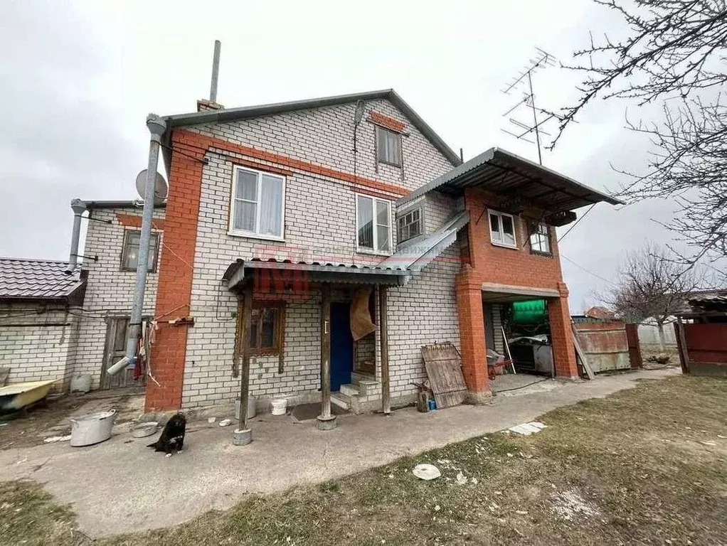 Дом в Белгородская область, Старооскольский городской округ, с. ... - Фото 1