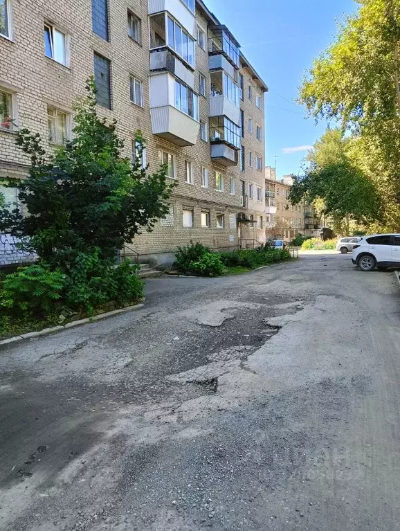 3-к кв. Свердловская область, Полевской Коммунистическая ул., 25 (56.7 ... - Фото 0