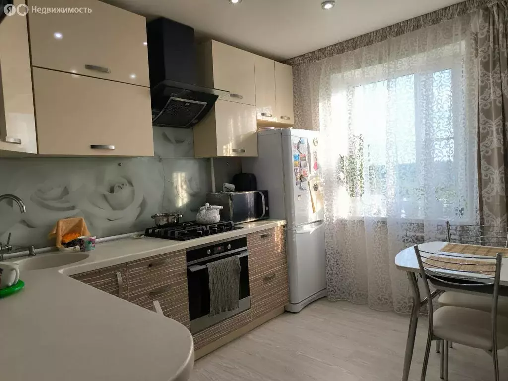 2-комнатная квартира: Сыктывкар, микрорайон Строитель, улица ... - Фото 1