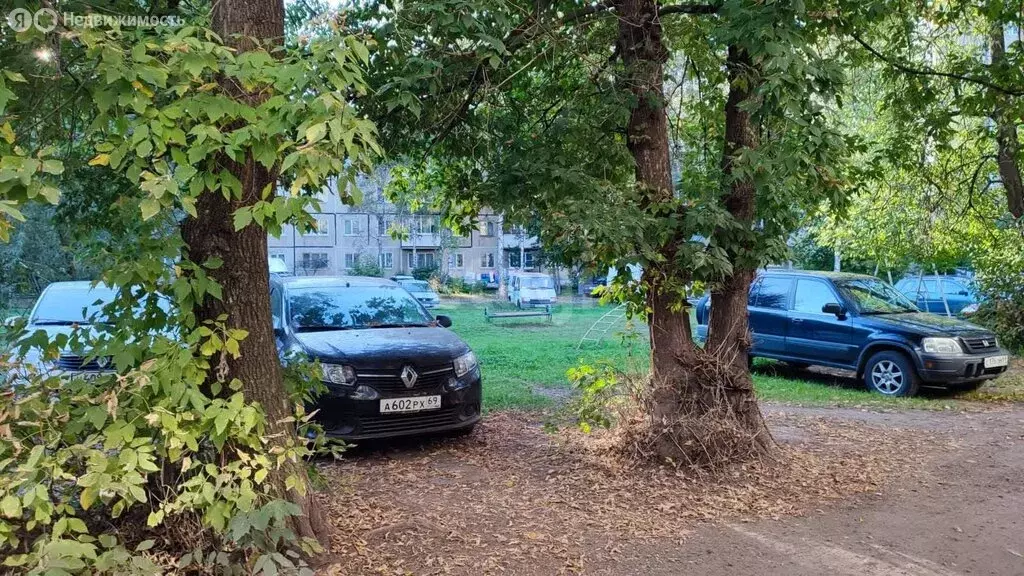 1к в 4-комнатной квартире (10.2 м) - Фото 1