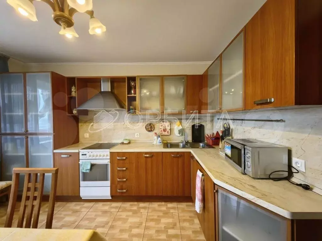 4-к. квартира, 110,5 м, 6/9 эт. - Фото 0