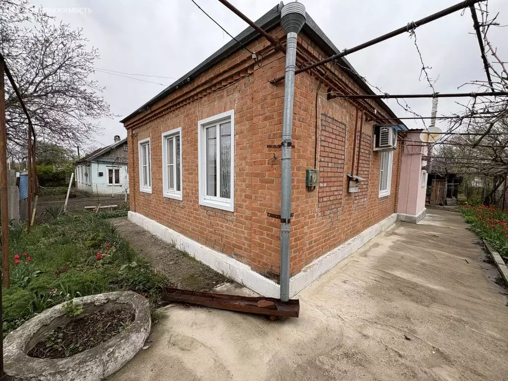 Дом в Новоалександровск, улица Володарского, 50 (50 м) - Фото 0