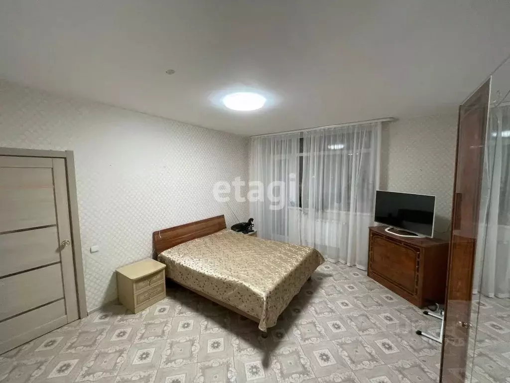 2-к кв. Свердловская область, Екатеринбург ул. Коуровская, 13 (64.1 м) - Фото 1