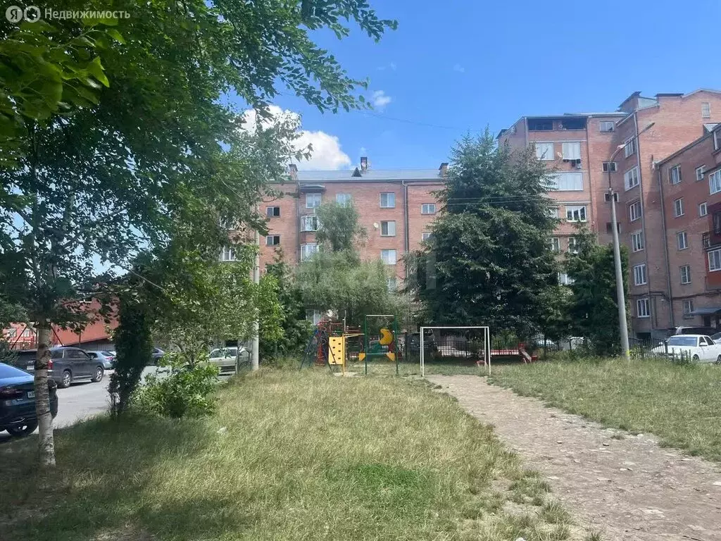 5-комнатная квартира: Владикавказ, Весенняя улица, 1к5 (177 м) - Фото 1
