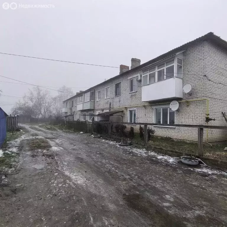 3-комнатная квартира: Брасовский район, рабочий посёлок Локоть, улица ... - Фото 1