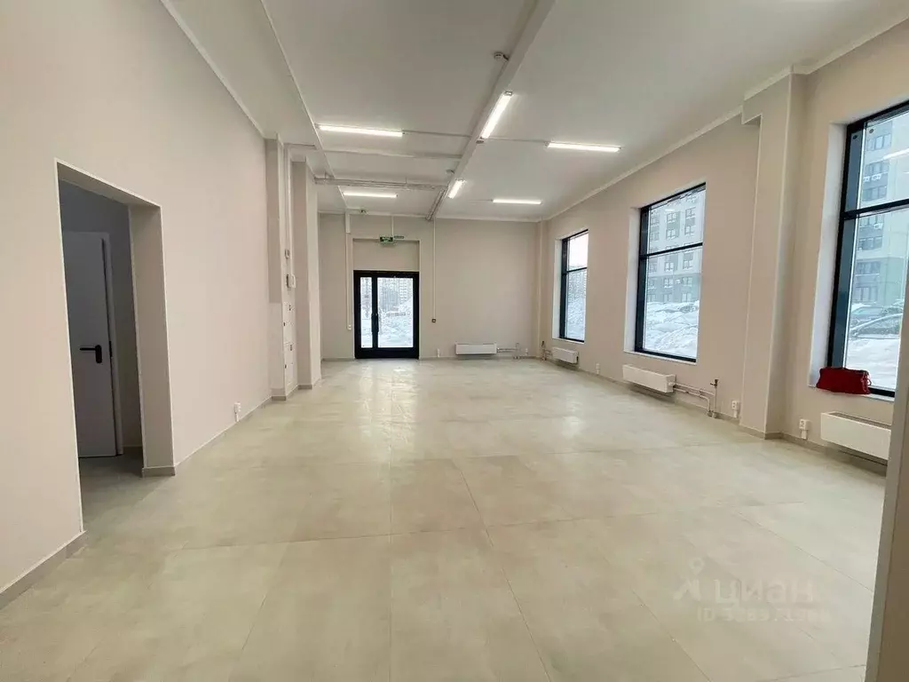 Помещение свободного назначения в Москва ул. Вертолетчиков, 21к4 (122 ... - Фото 1