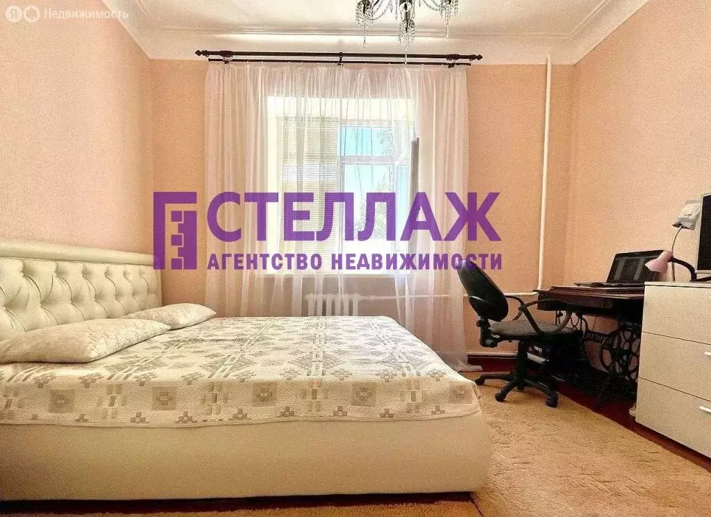 3-комнатная квартира: Керчь, улица Ленина, 15 (61.3 м) - Фото 0