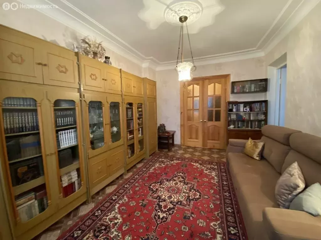 3-комнатная квартира: Саратов, проспект Энтузиастов, 30 (72.4 м) - Фото 1