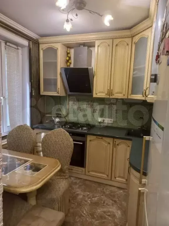 2-к. квартира, 45 м, 2/9 эт. - Фото 0