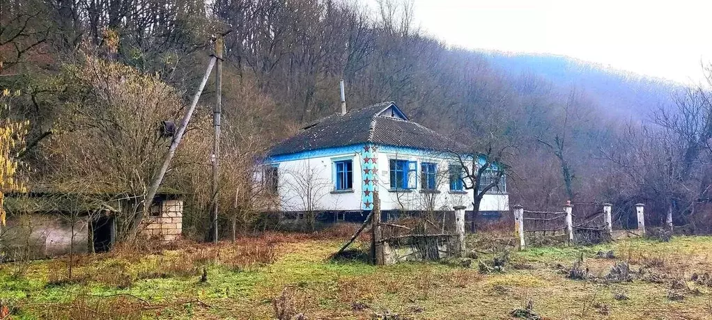 Дом в Крым, Белогорский район, Богатовское с/пос, с. Красная Слобода ... - Фото 0