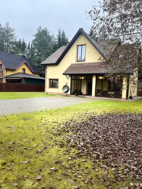 Дом в Ленинградская область, Всеволожск просп. Некрасова, 121 (300 м) - Фото 1