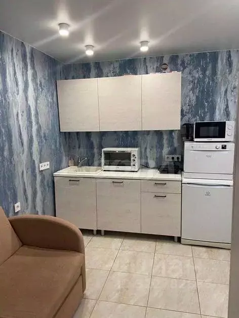 Дом в Тюменская область, Тюмень ул. Молодогвардейцев, 18 (50 м) - Фото 1