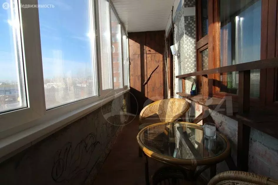 2-комнатная квартира: Тюмень, улица Федюнинского, 17 (47.6 м) - Фото 1