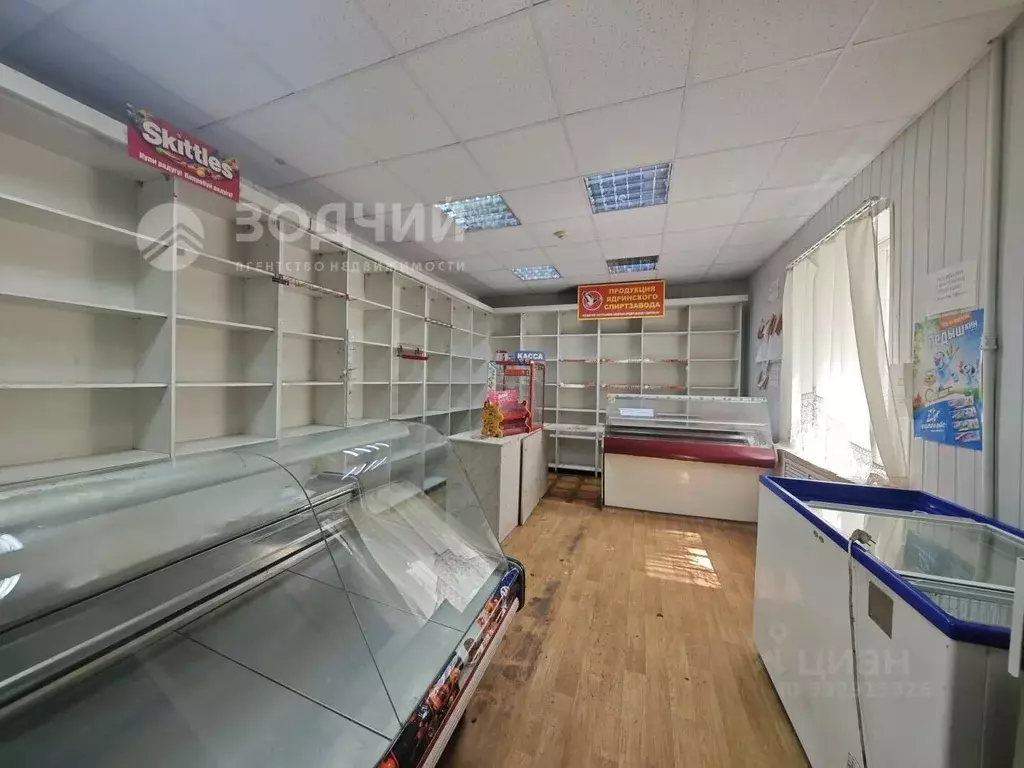 Торговая площадь в Чувашия, Канаш просп. Ленина, 59 (77 м) - Фото 1