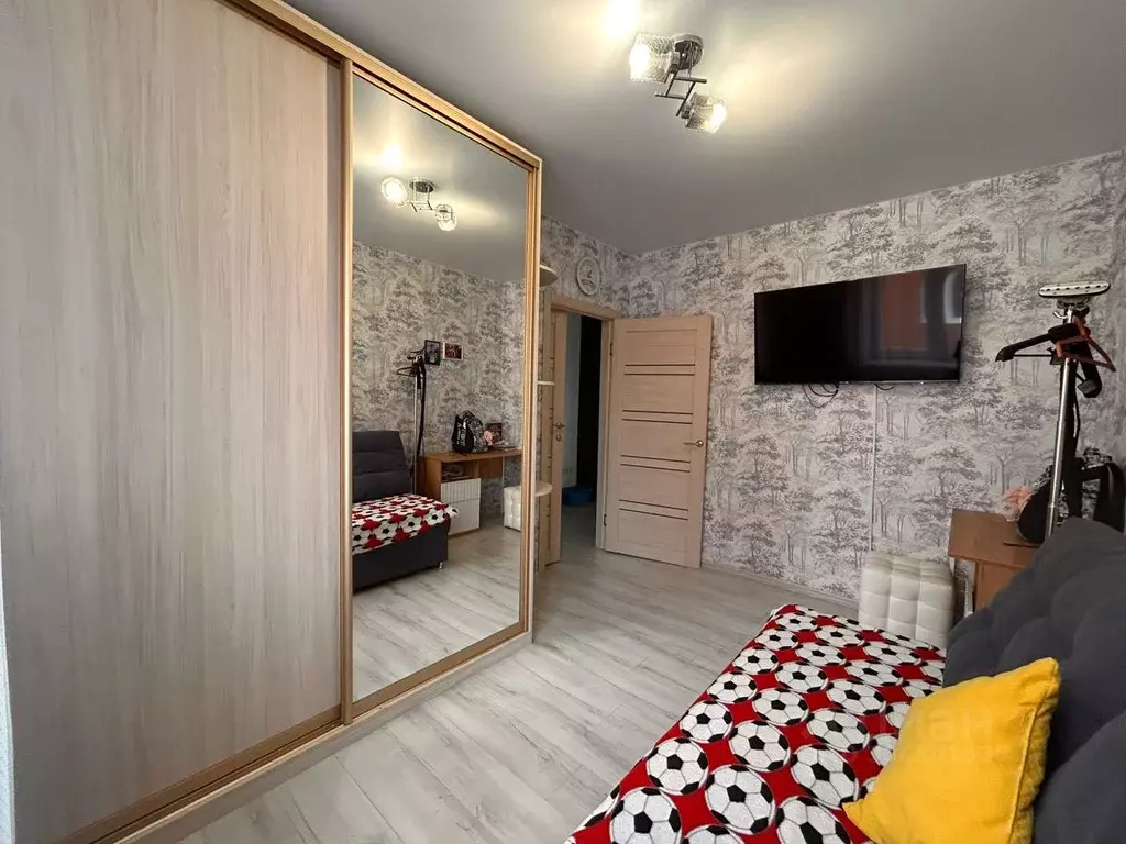 3-к кв. Омская область, Омск ул. 1-ой Красной Звезды, 71 (69.8 м) - Фото 1