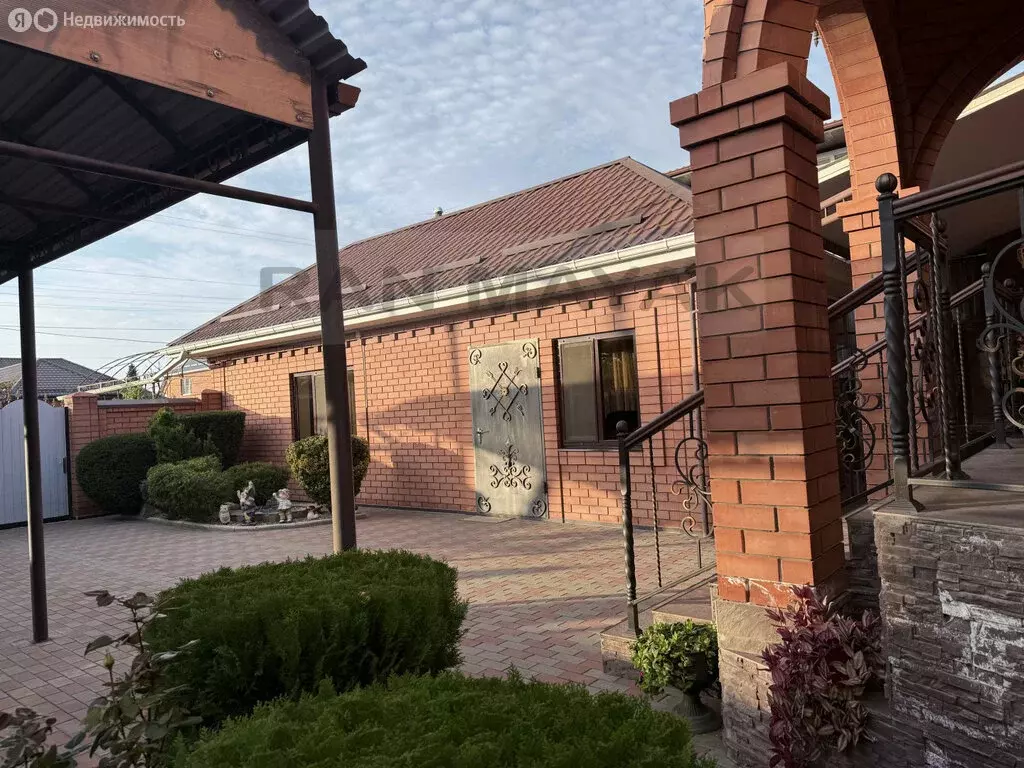 Дом в Майкоп, улица Калинина (184 м) - Фото 0