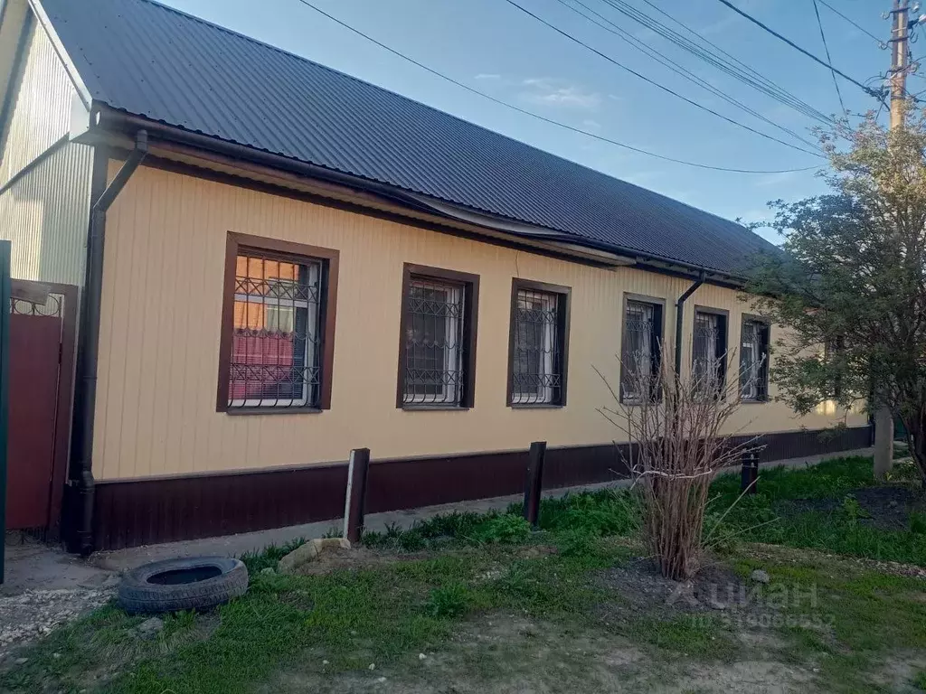 Дом в Саратовская область, Саратов Октябрьский мкр, 3-я линия, 9 (89 ... - Фото 0