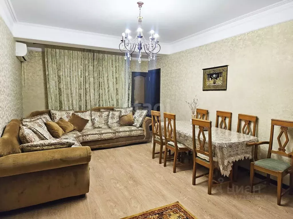 3-к кв. Дагестан, Махачкала ул. Зои Космодемьянской, 28Д (100.0 м) - Фото 0