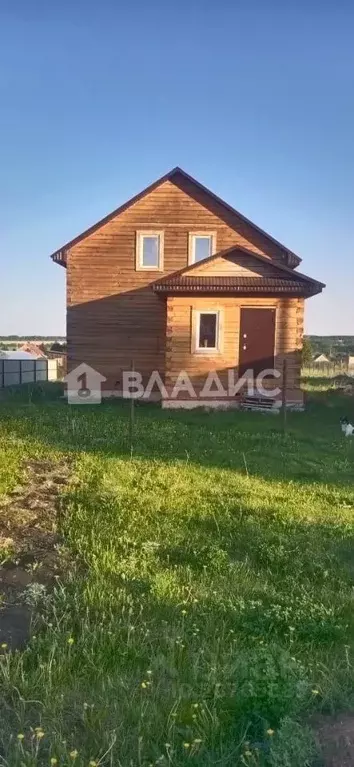 Дом в Башкортостан, Стерлитамакский район, с. Буриказганово ул. ... - Фото 1