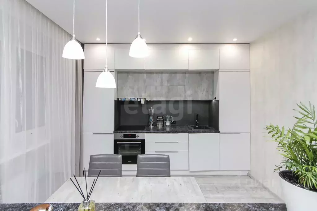 Студия Тюменская область, Тюмень ул. Мельникайте, 138А/1 (31.0 м) - Фото 1