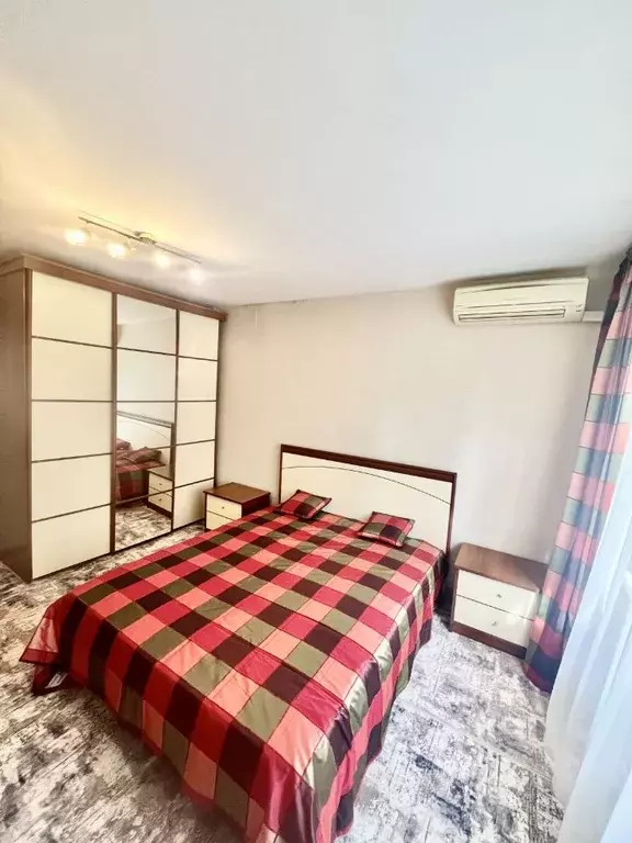 4-к кв. Краснодарский край, Сочи Центральный мкр, ул. Роз, 65 (65.0 м) - Фото 2