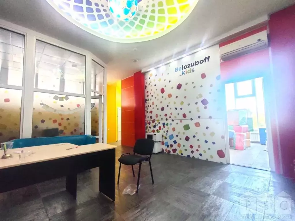 Помещение свободного назначения в Саратовская область, Саратов ул. ... - Фото 1