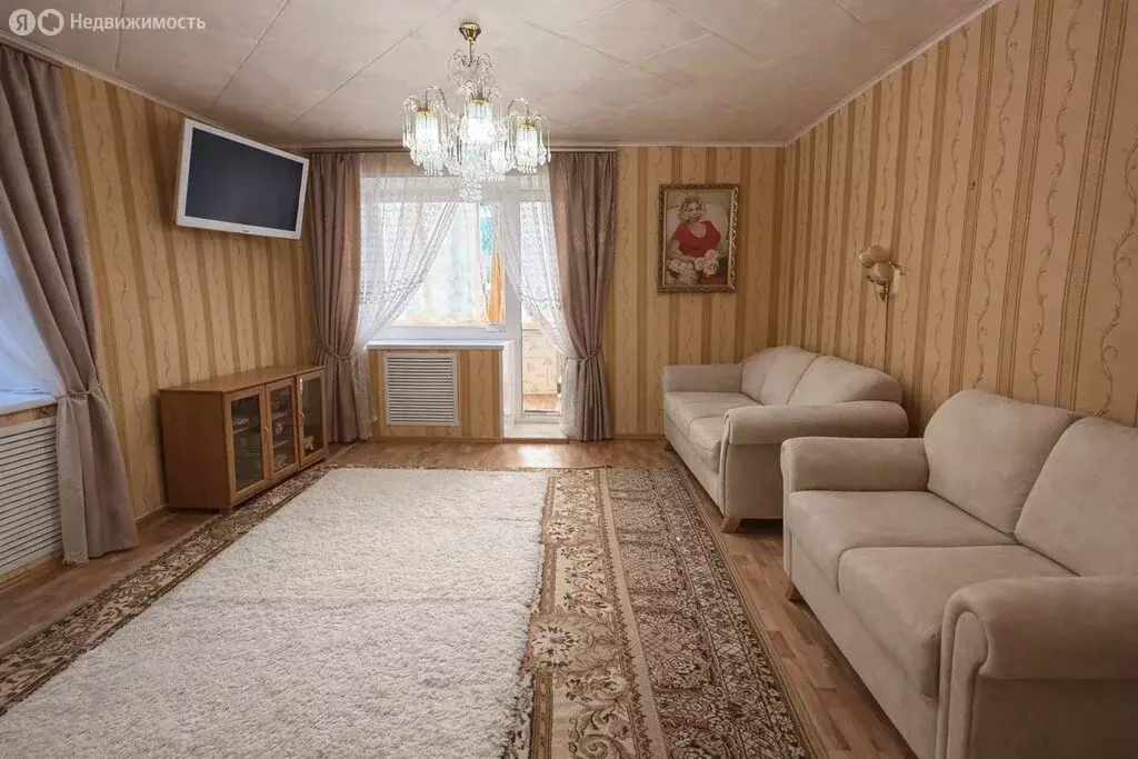 3-комнатная квартира: Заводоуковск, улица Фрунзе, 10 (68 м) - Фото 1