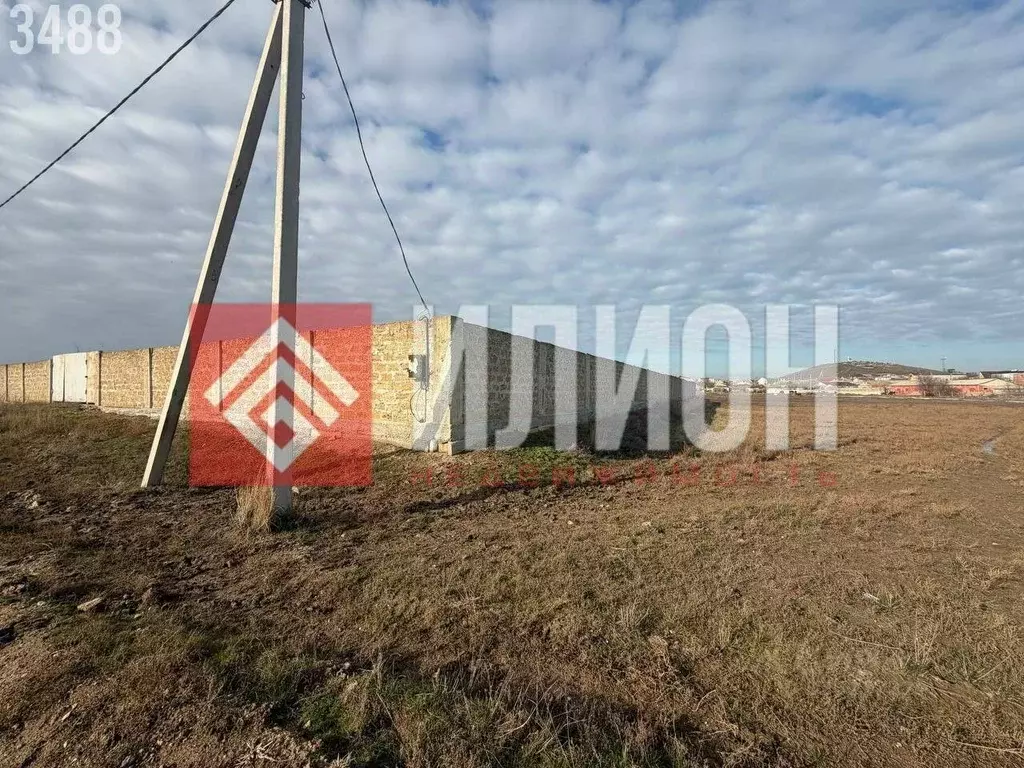 Участок в Крым, Ленинский район, Войковское с/пос, с. Курортное ул. ... - Фото 2