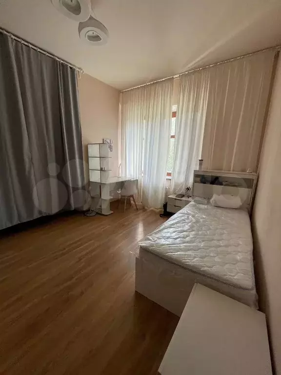 Койко-место 20 м в 2-к., 4/5 эт. - Фото 0