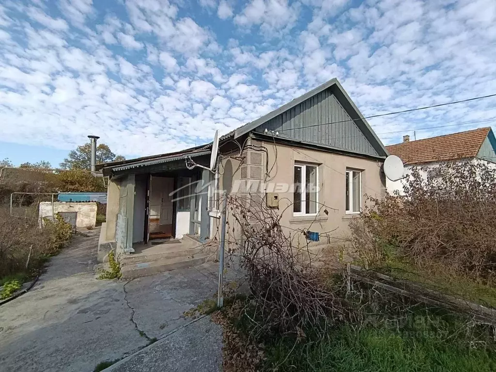 Дом в Крым, Бахчисарайский район, Почтовское с/пос, с. Севастьяновка ... - Фото 1