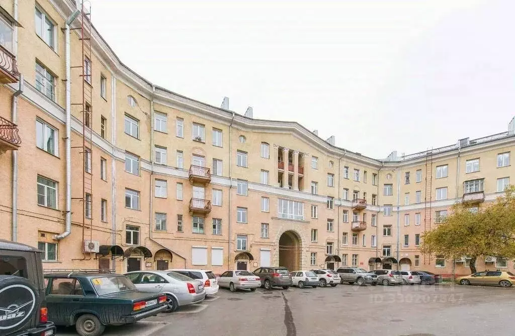 Комната Новосибирская область, Новосибирск просп. Дзержинского, 4 - Фото 1