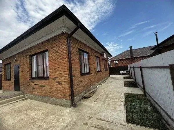 Дом в Ростовская область, Ростов-на-Дону Особенная ул. (110 м) - Фото 1