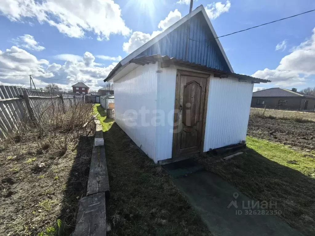 Дом в Брянская область, Брянский район, Добрунское с/пос, д. Тешеничи, ... - Фото 1