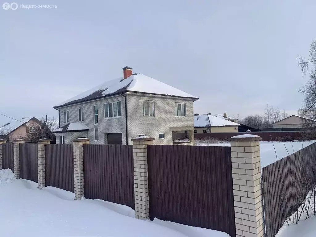 Дом в Орловский муниципальный округ, посёлок Белоберёзовский (214 м) - Фото 1