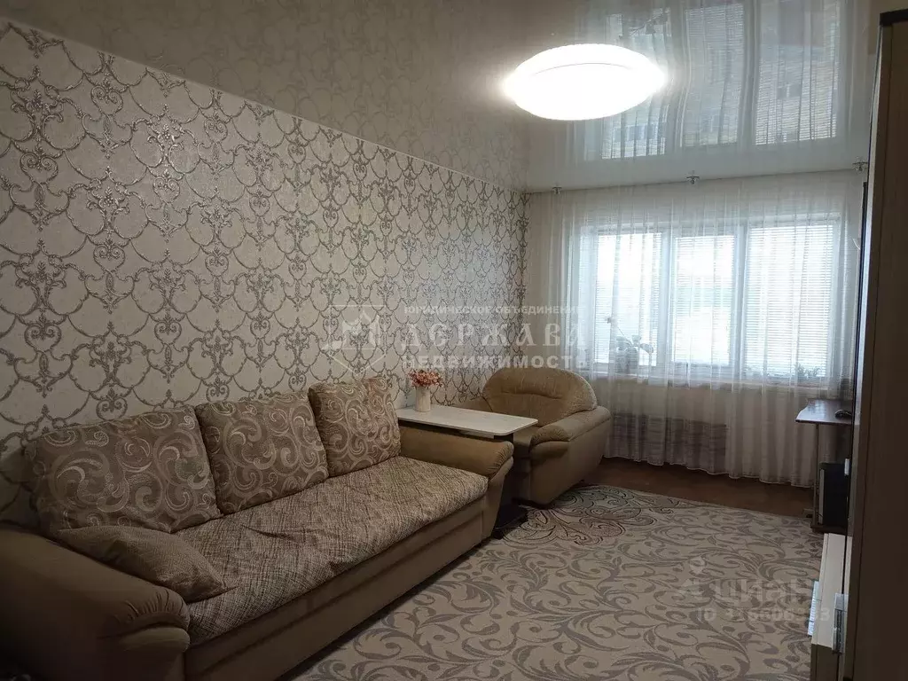 2-к кв. Кемеровская область, Ленинск-Кузнецкий просп. Ленина, 13А ... - Фото 0