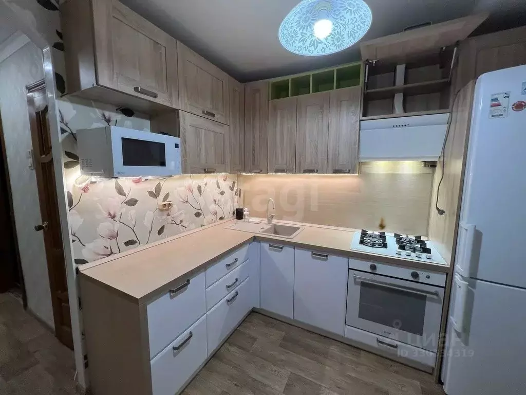3-к кв. Ямало-Ненецкий АО, Новый Уренгой Дружба мкр, 2/8 (67.1 м) - Фото 1