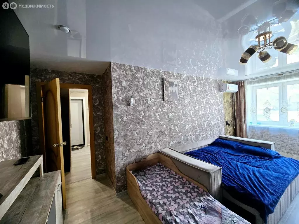 2-комнатная квартира: Находка, улица Малиновского, 11 (42.6 м) - Фото 0