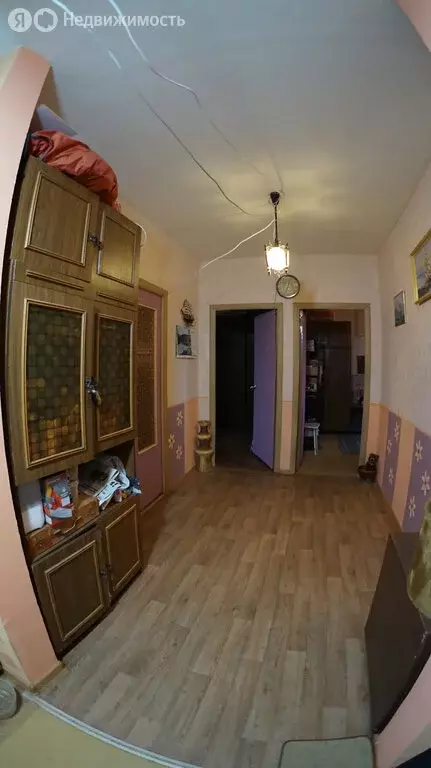 3-комнатная квартира: посёлок городского типа Октябрьский, микрорайон ... - Фото 2