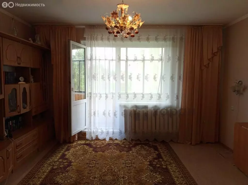 3-комнатная квартира: Чебаркуль, улица Каширина, 40 (64.9 м) - Фото 0
