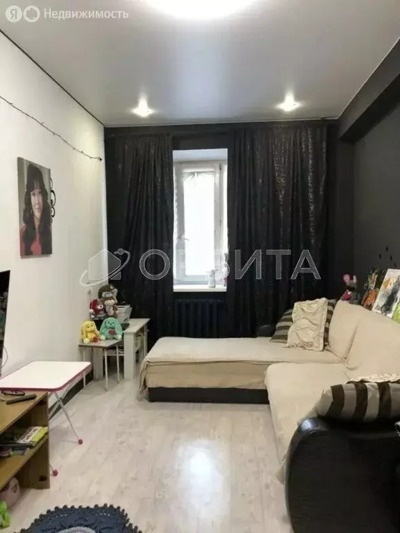 2-комнатная квартира: Тюмень, улица Жуковского, 84к1 (53.8 м) - Фото 1