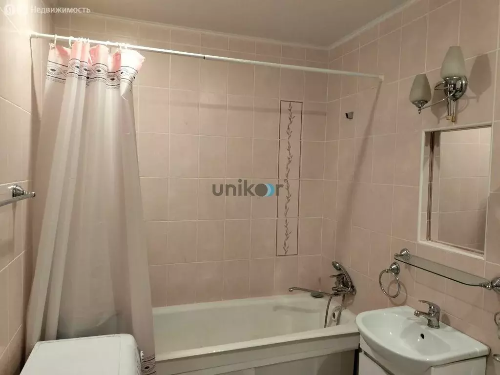 2-комнатная квартира: Уфа, Революционная улица, 163 (55.3 м) - Фото 0