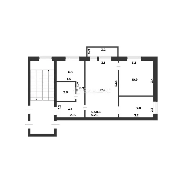 3-комнатная квартира: Свободный, улица Малиновского, 65 (49 м) - Фото 0