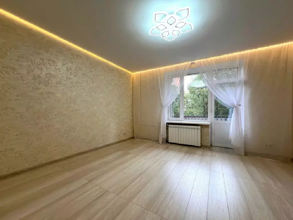 Продается комната в 3-комнатной квартире - Фото 1