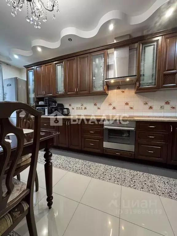 4-к кв. Москва ул. Покрышкина, 8 (120.0 м) - Фото 1