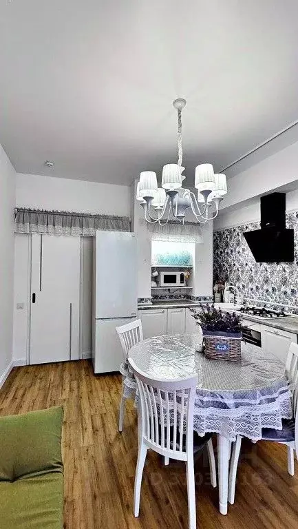 2-к кв. Ставропольский край, Кисловодск ул. Декабристов, 36/1 (62.0 м) - Фото 1