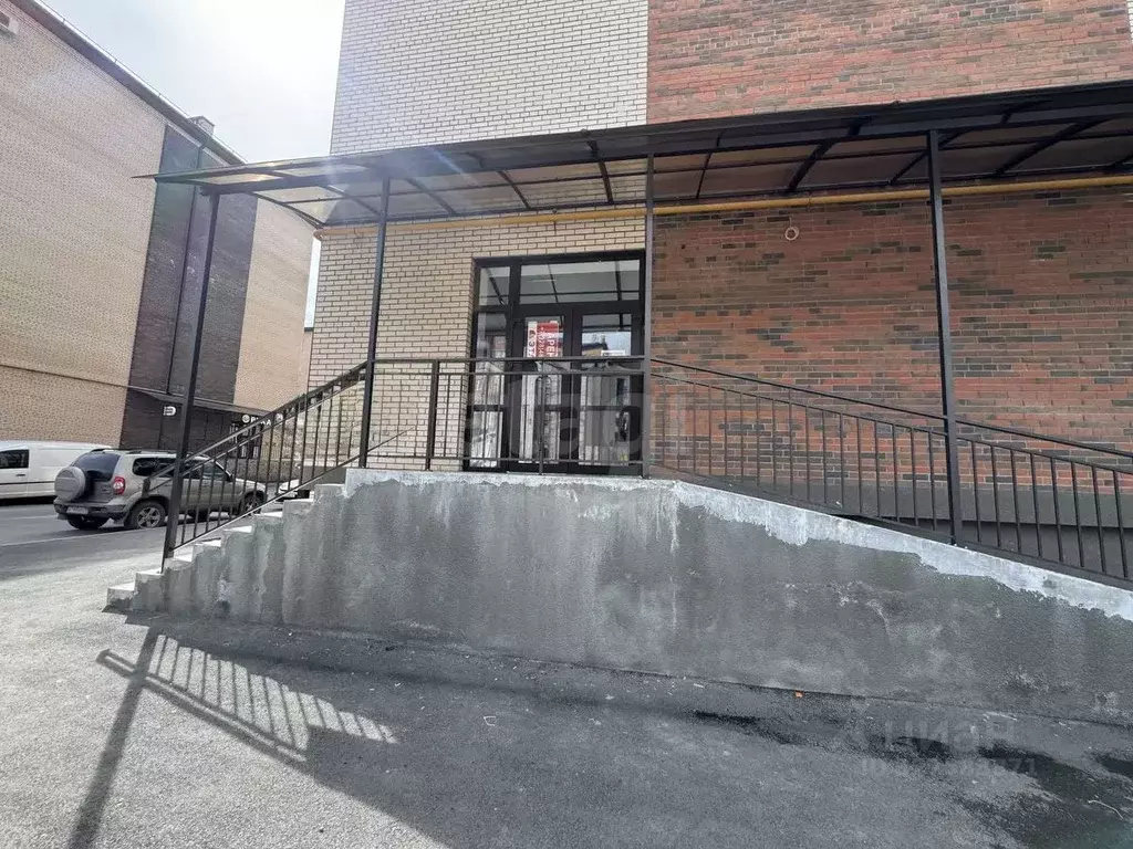 Офис в Северная Осетия, Владикавказ ул. Хадарцева, 29Бк4 (70 м) - Фото 1