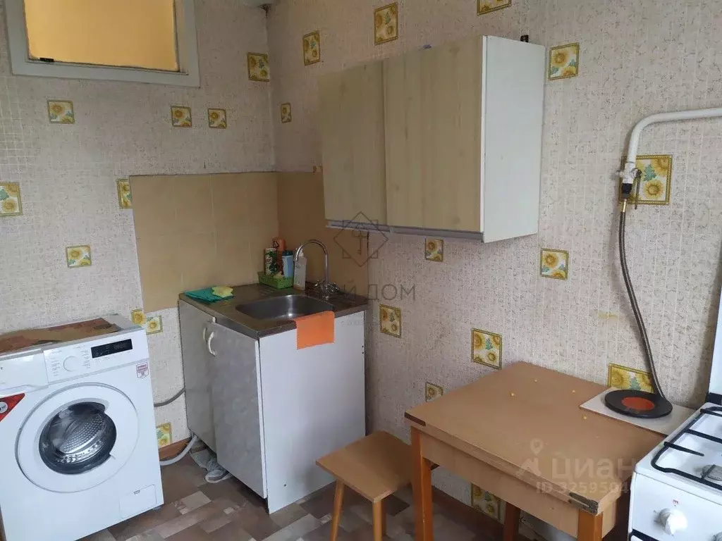 Комната Москва Резервный проезд, 2 (15.0 м) - Фото 1